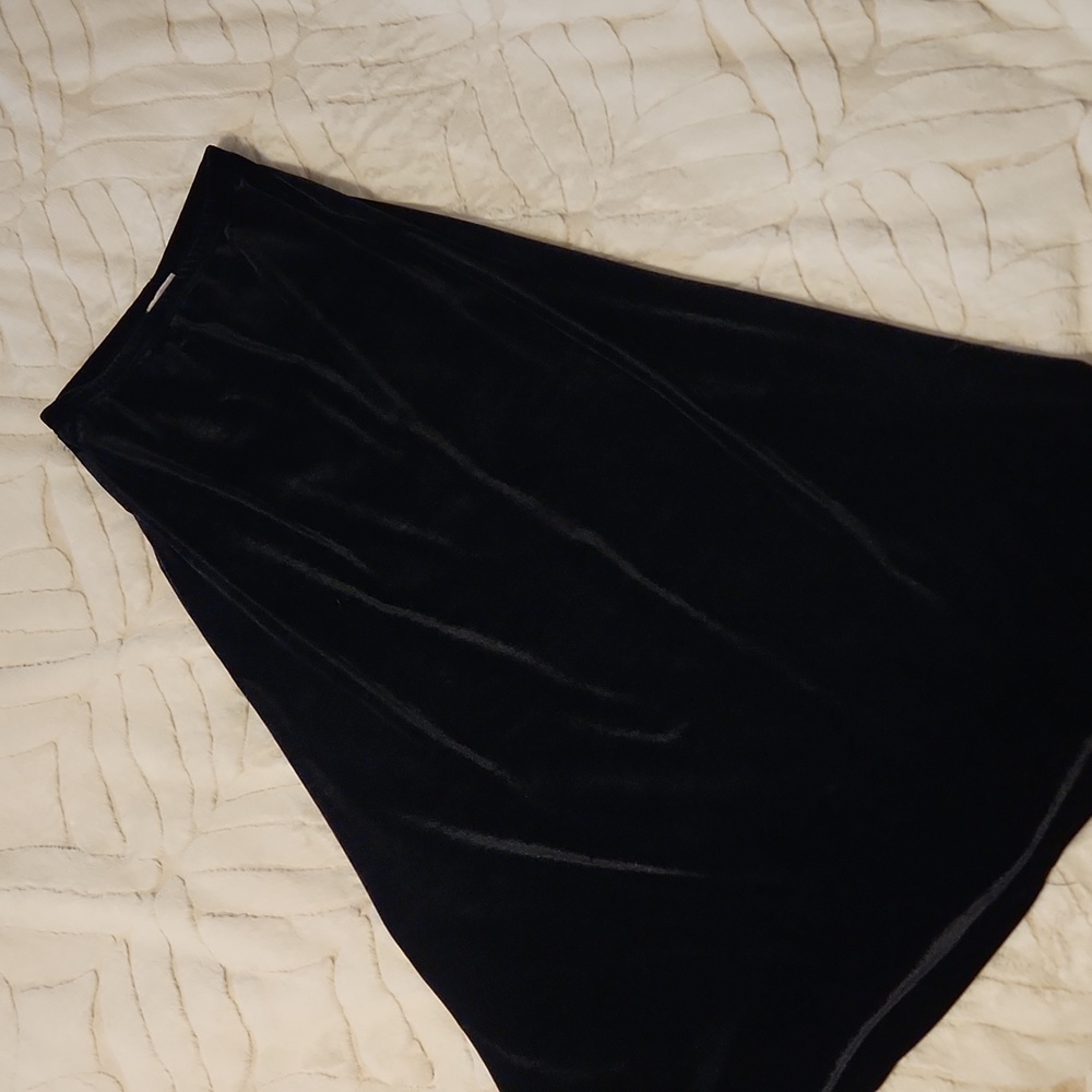 Willi Smith  Med Black Velvet skirt